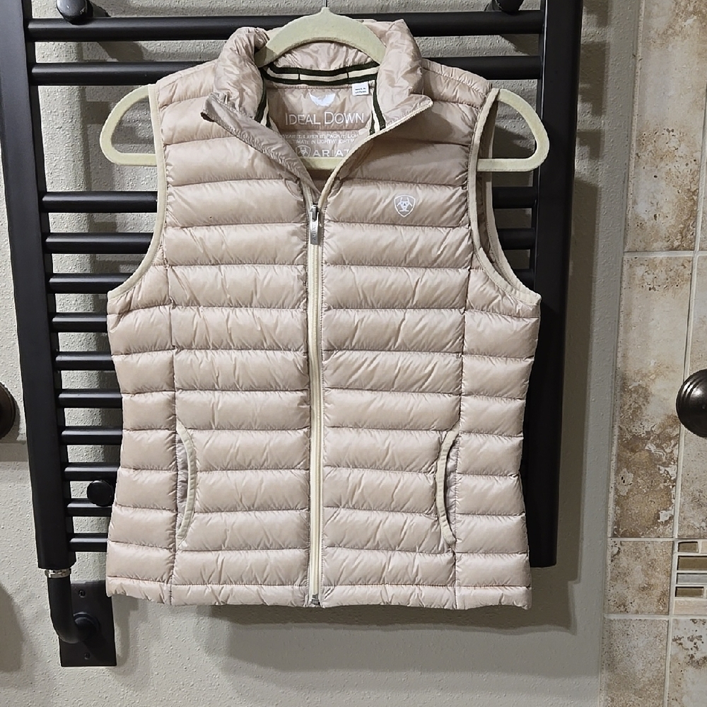 Ariat Women's Beige Puffer Vest